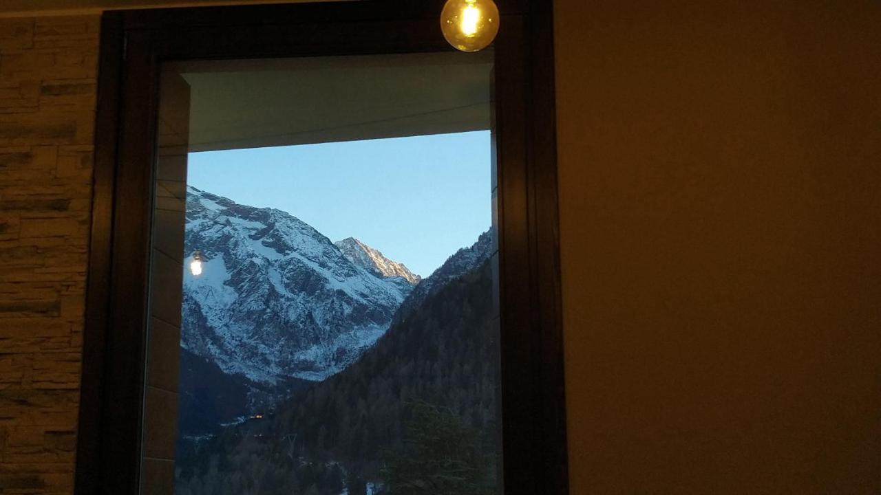Adamello Peak Apartments Temù Zewnętrze zdjęcie